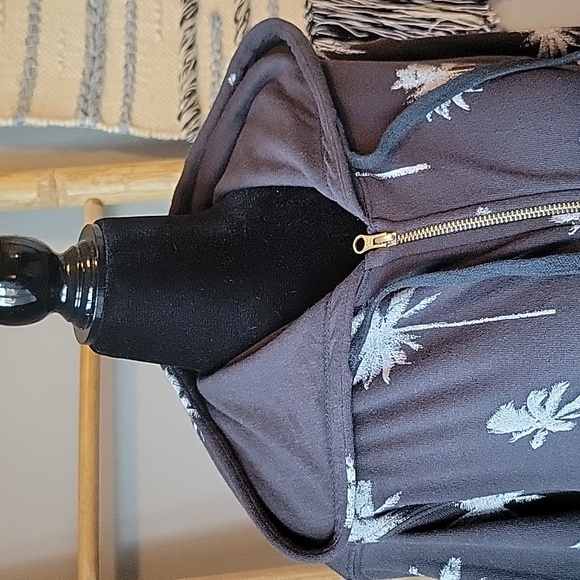 Spiritual Gangster SENSE OF INDEPENDENCE Hoodie - Picture 4 of 7